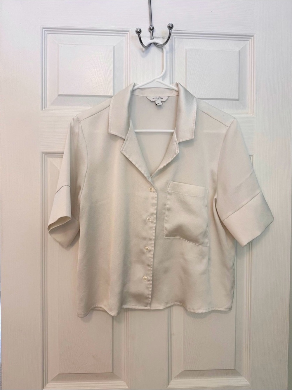 Banana Republic Cream Short-Sleeve Button-Down Shirt